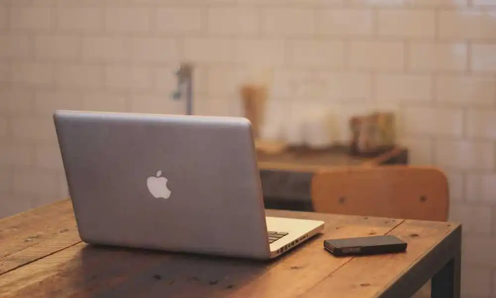 沪语新潮流：她的脱口秀成方言速成班，八成沪漂靠它开口说上海话