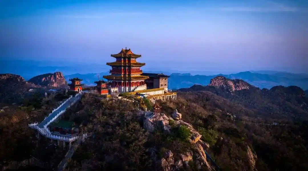 晴天险变免票福！潍坊沂山国庆放大招：山东老乡免费游