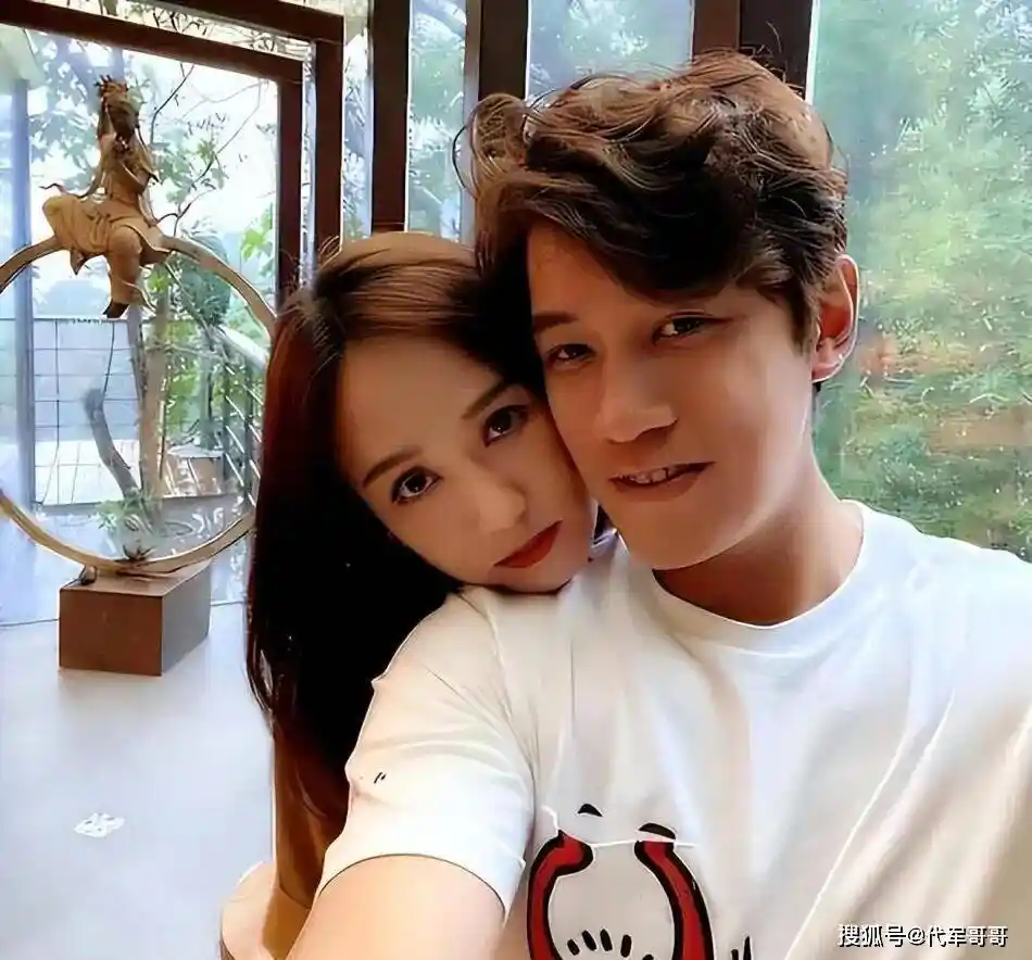 46岁陈乔恩婚变风波?小9岁富豪丈夫被曝私生子,她的回应令人心酸