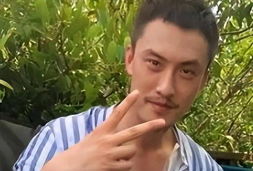 许君聪：无靠山无热度，真人秀中成炮灰真相