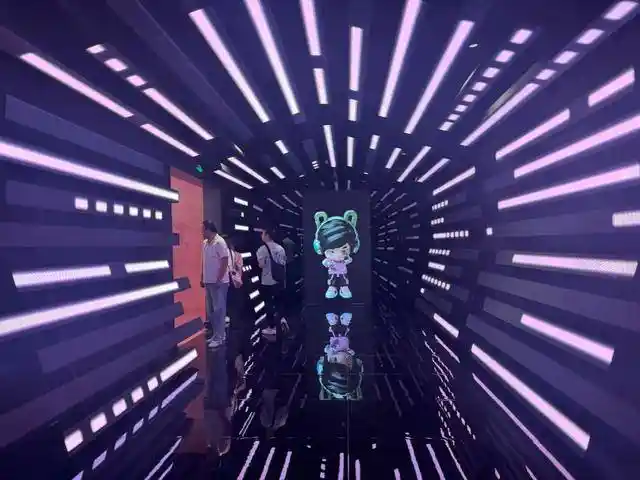 沉浸式穿越古今：VR秀如何点燃国庆中秋文旅新热潮？