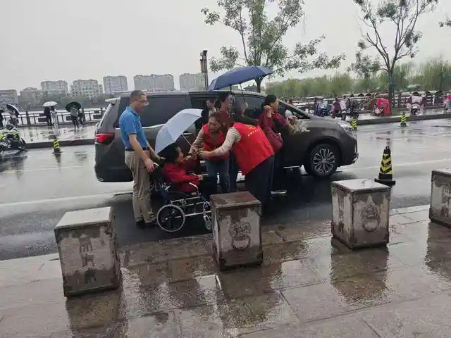 国庆中秋双节庆|州桥志愿红点亮景区美风景