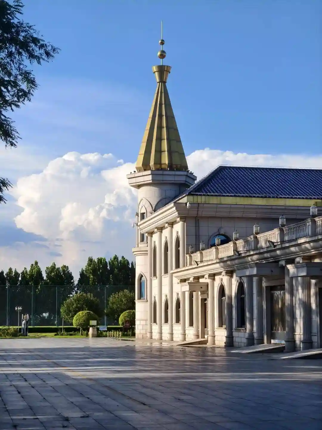 中秋微醺指南:房山酒庄探秘,葡萄酿出的节日诗意