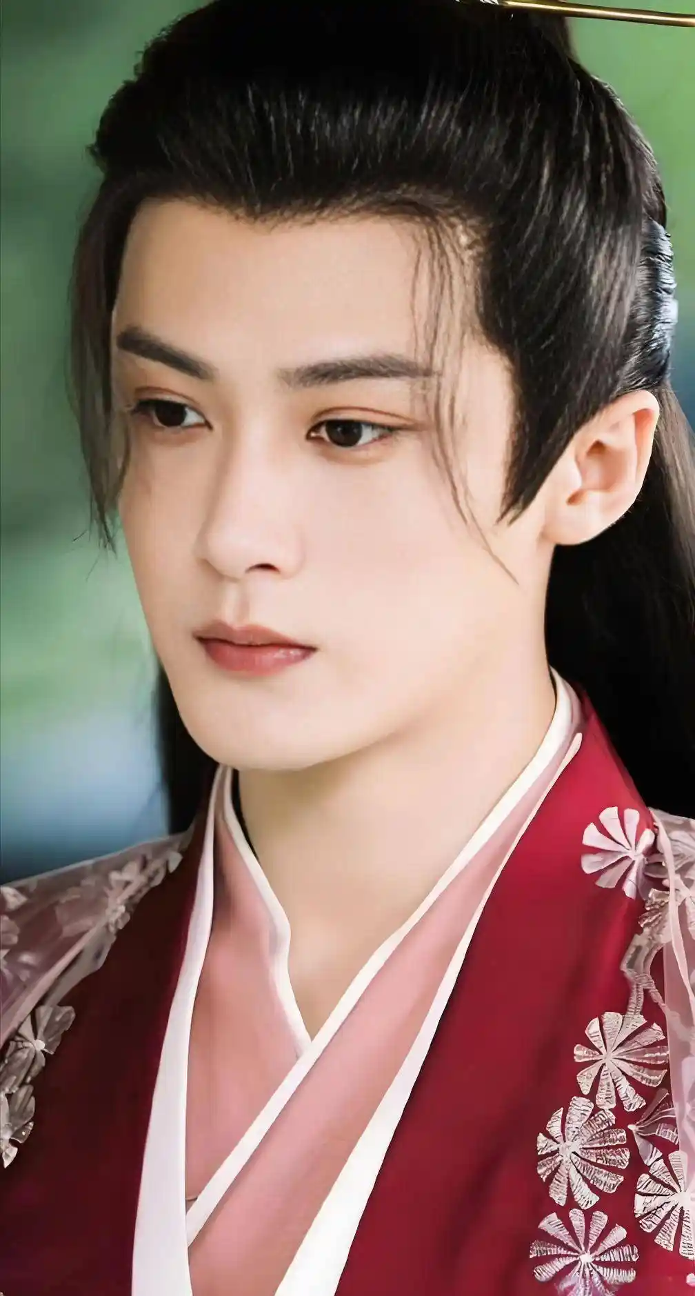 肖战化身诸葛亮，檀健次演绎孙悟空，王一博挑战唐僧？四大名著翻拍阵容引爆网络热议