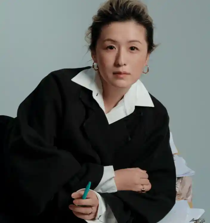 王家卫暗指古二代笔，秦雯遭打脸引热议