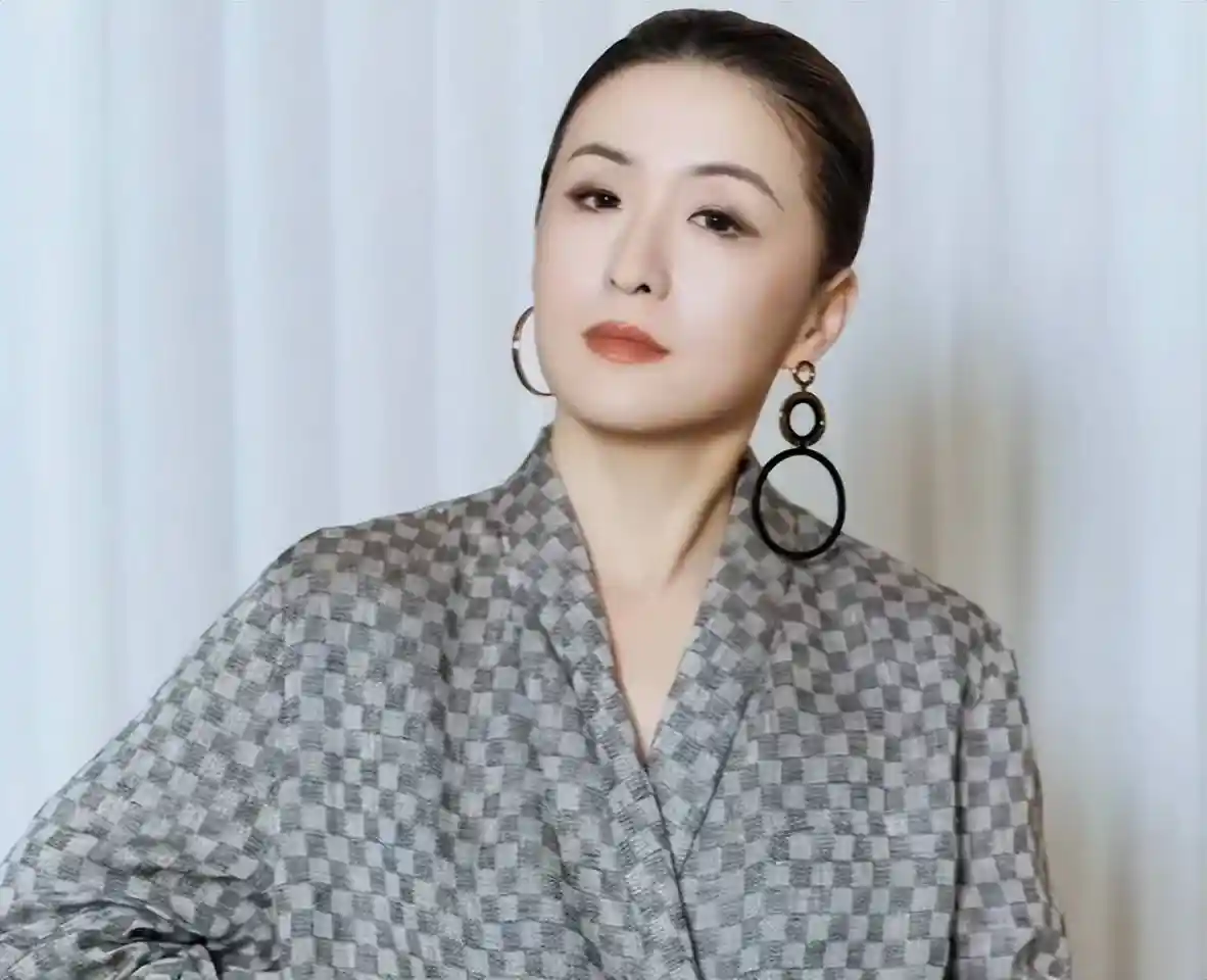 王家卫暗指古二代笔，秦雯遭打脸引热议