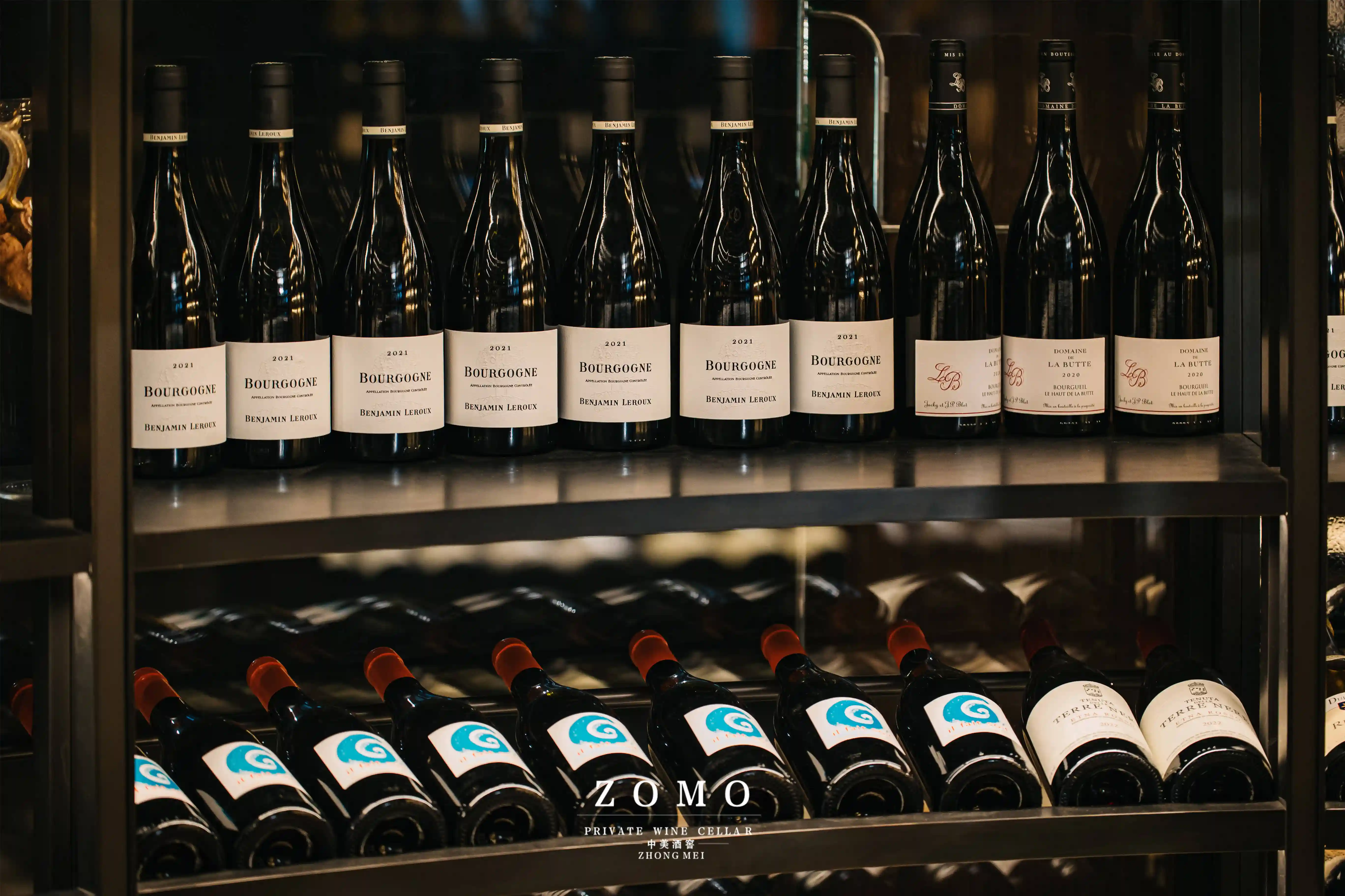 智能酒窖新纪元：定制化别墅酒窖设计全攻略