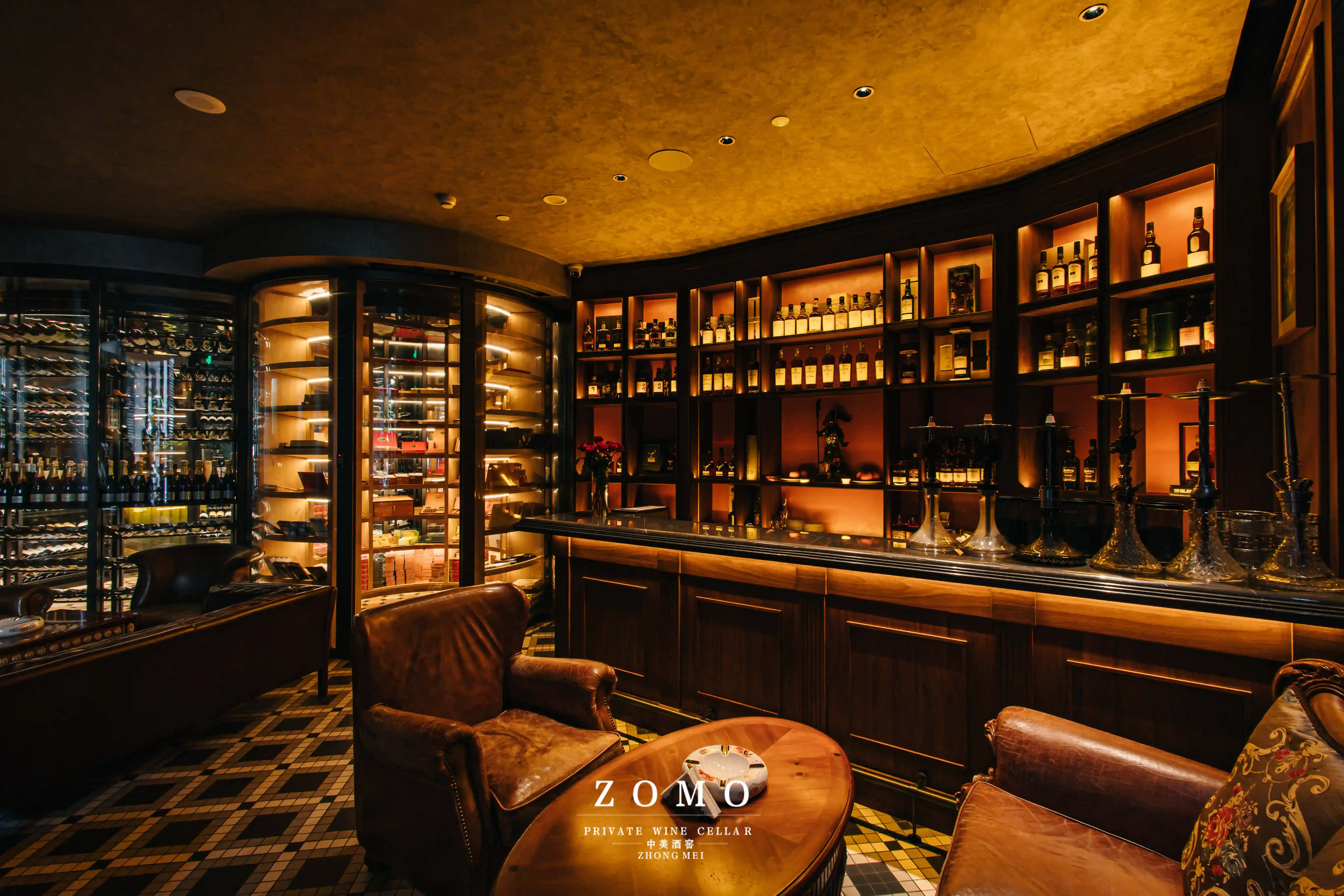 智能酒窖新纪元:定制化别墅酒窖设计全攻略