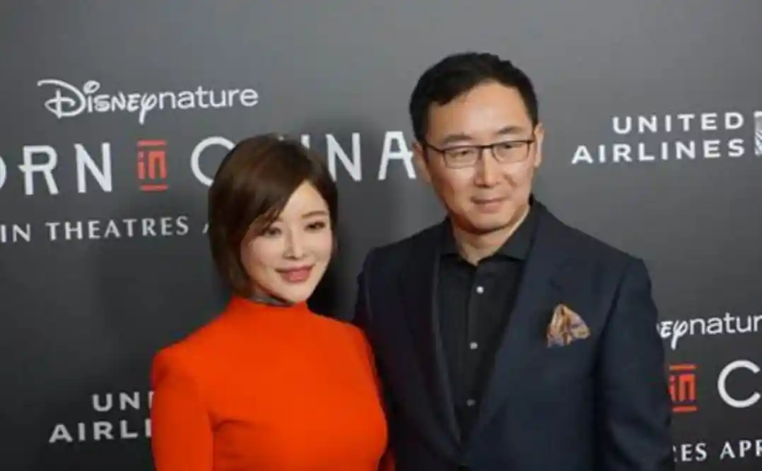 陆川迎新妻，秦岚独唱《女人花》：9年情断后的人生分岔路