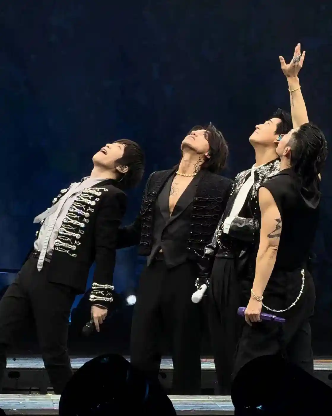 朱孝天怒掀五月天风波，爆料惊天内幕！