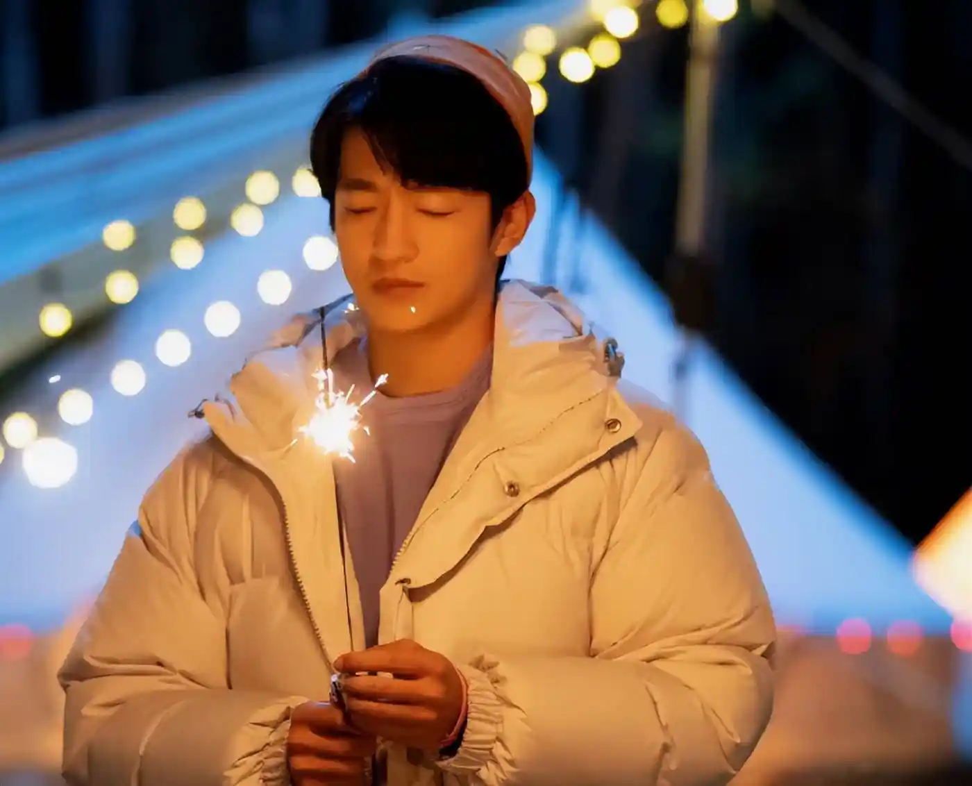 前女友怒怼屈楚萧虚假澄清!网友狂喊封杀,电影《流浪地球》遭牵连?