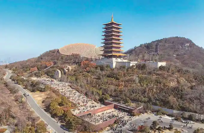 年味新体验：牛首山寻‘仪式感’成游客新年新时尚