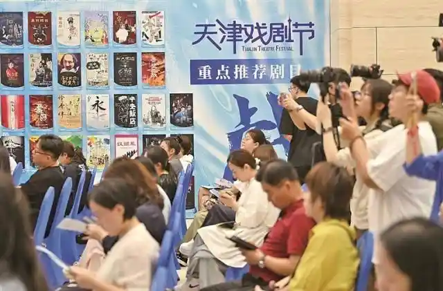 沉浸式社交新宠：Z世代为何把剧场当‘线下朋友圈’？