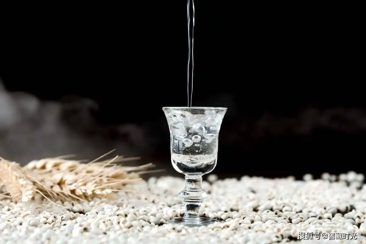 酱香新酒VS三年陈酿：同一瓶酒的时间魔法实测！香气、口感、风味物质全维度解密