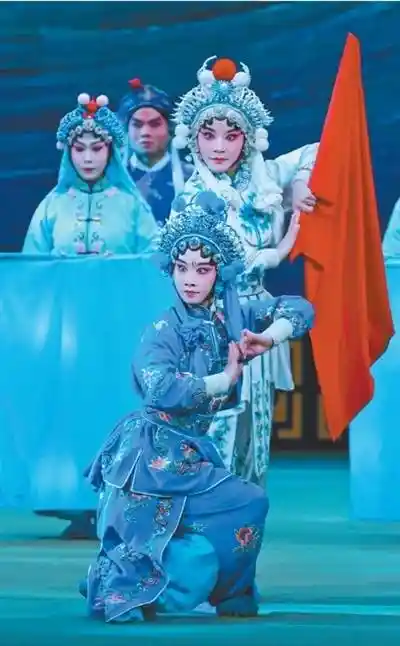 戏动青春：寻访戏曲新星，振兴国粹未来