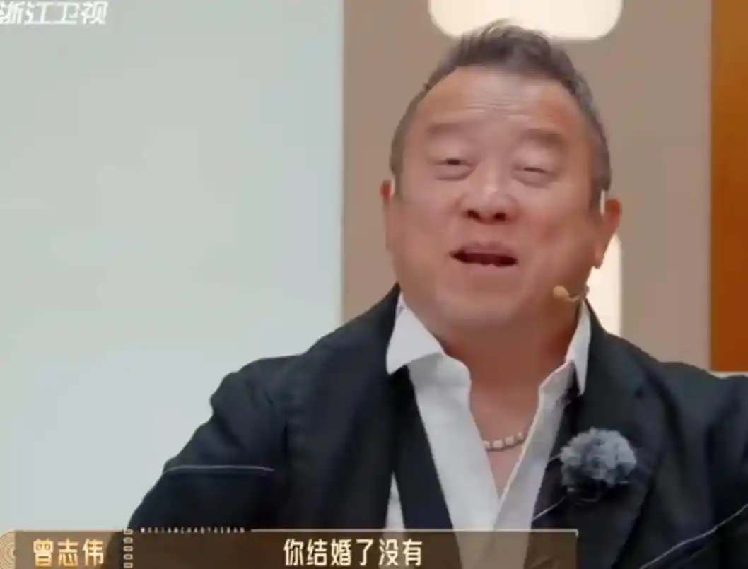 何九华首认已为人父,女儿曝光引热议