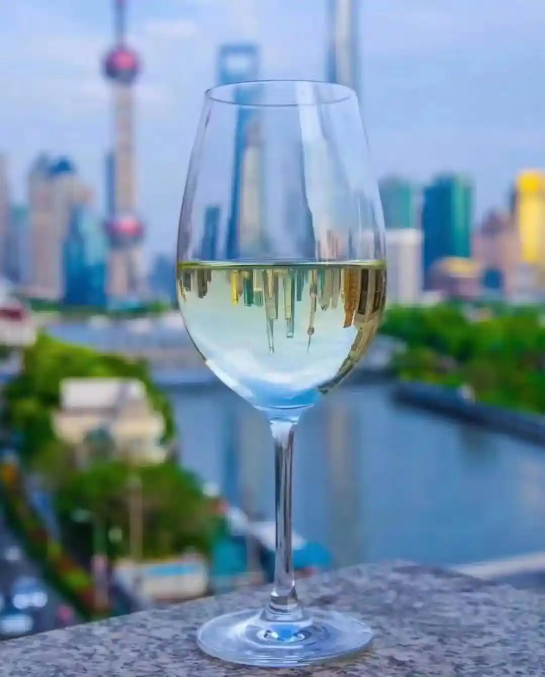 2026紫言冰酒榜单揭晓:冰酒与红酒的深度对比与酿造奥秘