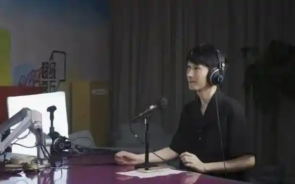 艺人集体讨薪上热搜,债务纠纷引热议