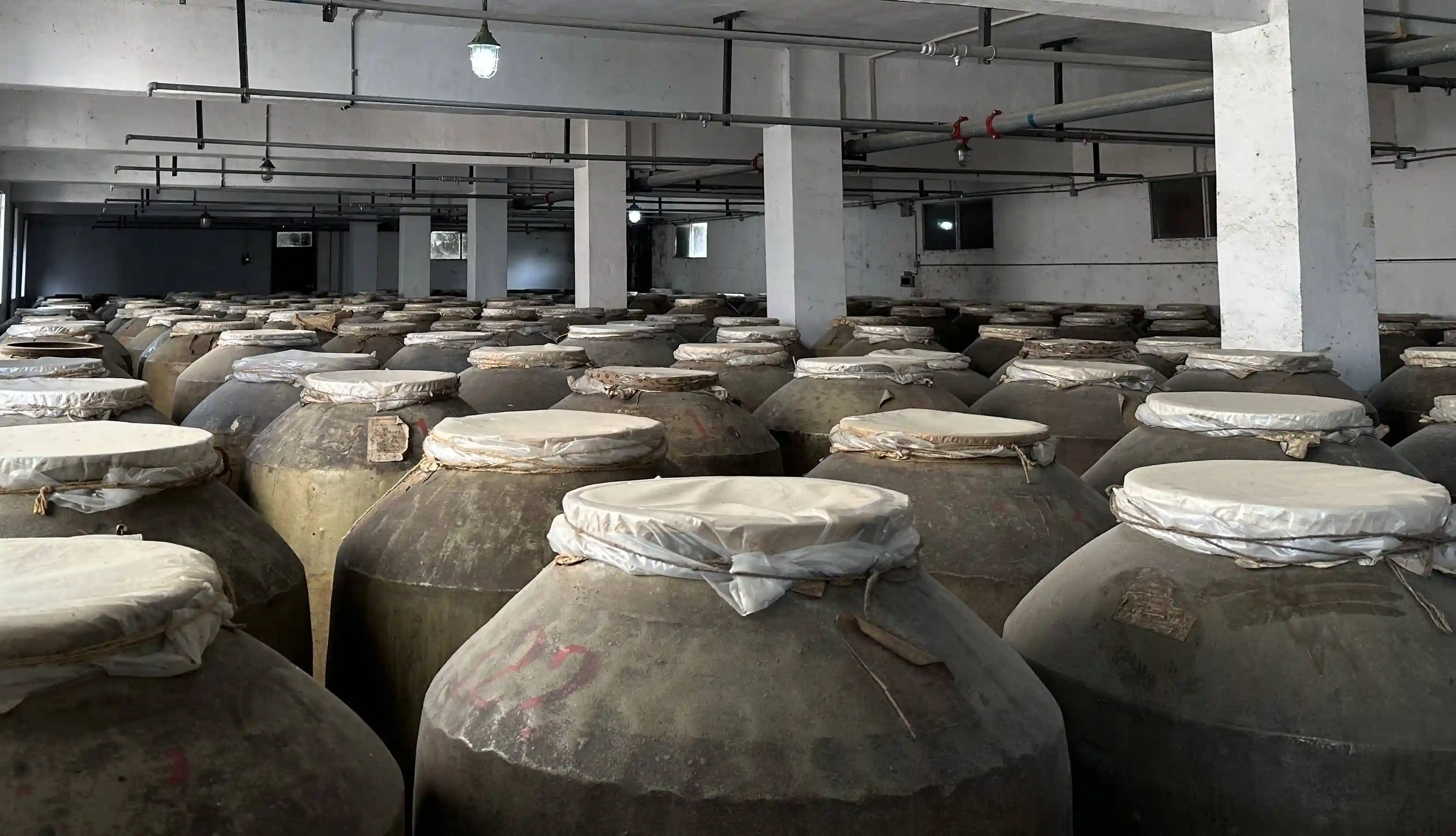 买白酒别只看品牌！内行选酒紧盯这三个核心秘密
